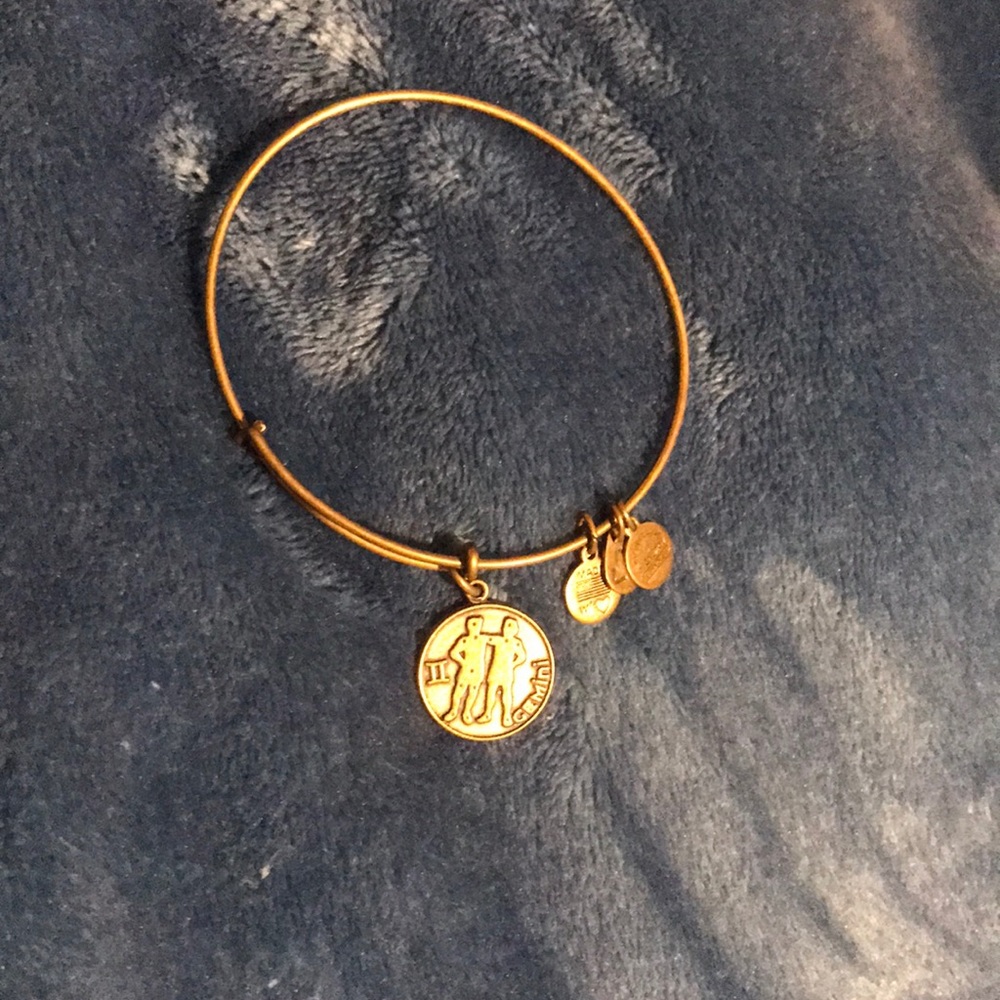 Alex and Ani Gemini bracelet 😍